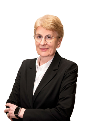 Frau Silvia Iburg
